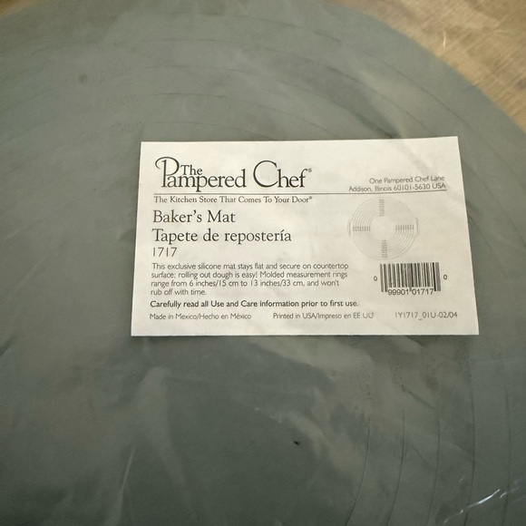 Pampered Chef Bakers Mat New Silicone Baking Roll Out #1717 - Picture 2 of 3